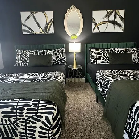 Luxury One Bedroom Apartments Free Parking&Pool